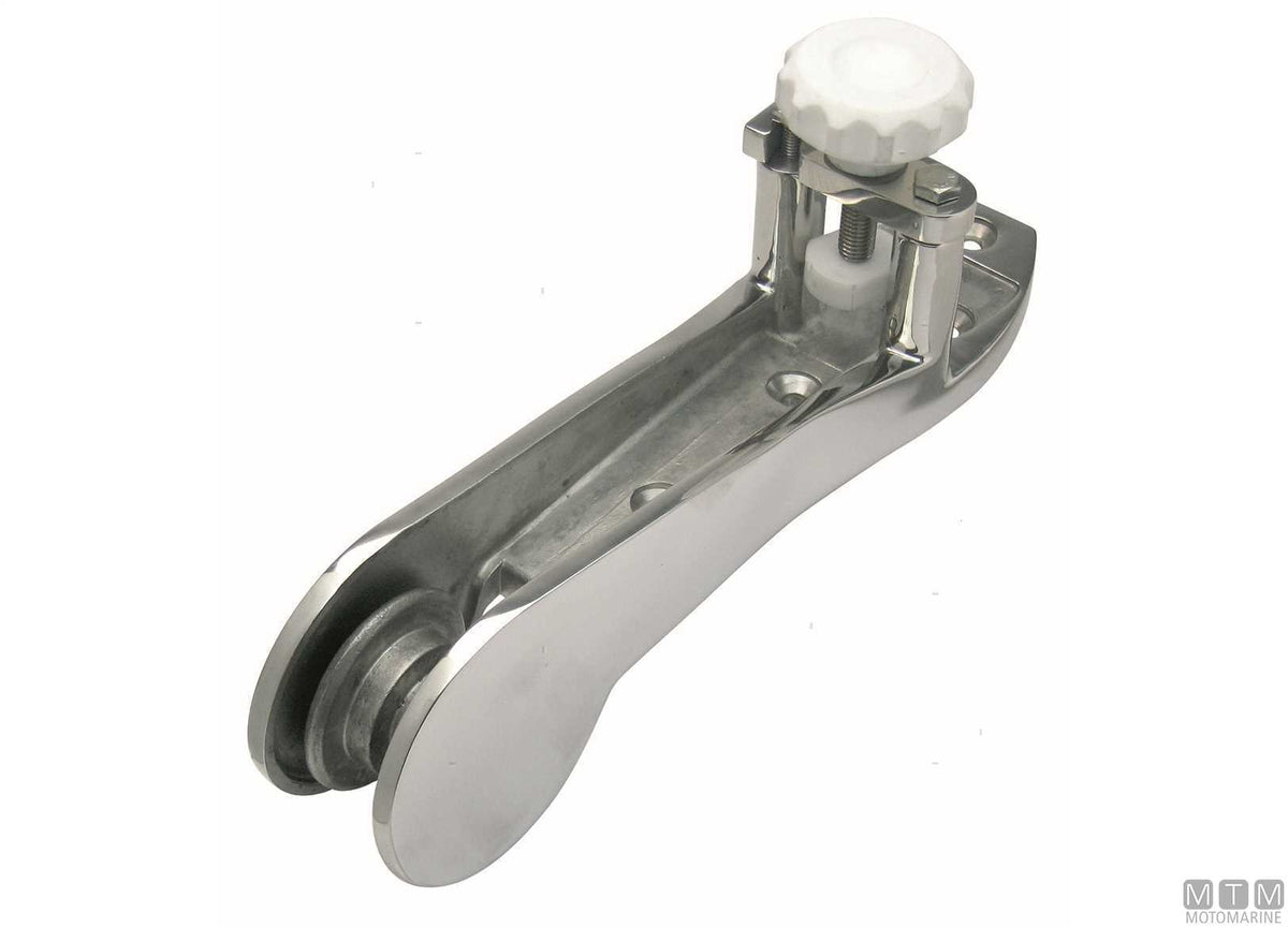 Cast chain bow roller 205 mm, stainless steel 316 - original photo Motomarine Srl