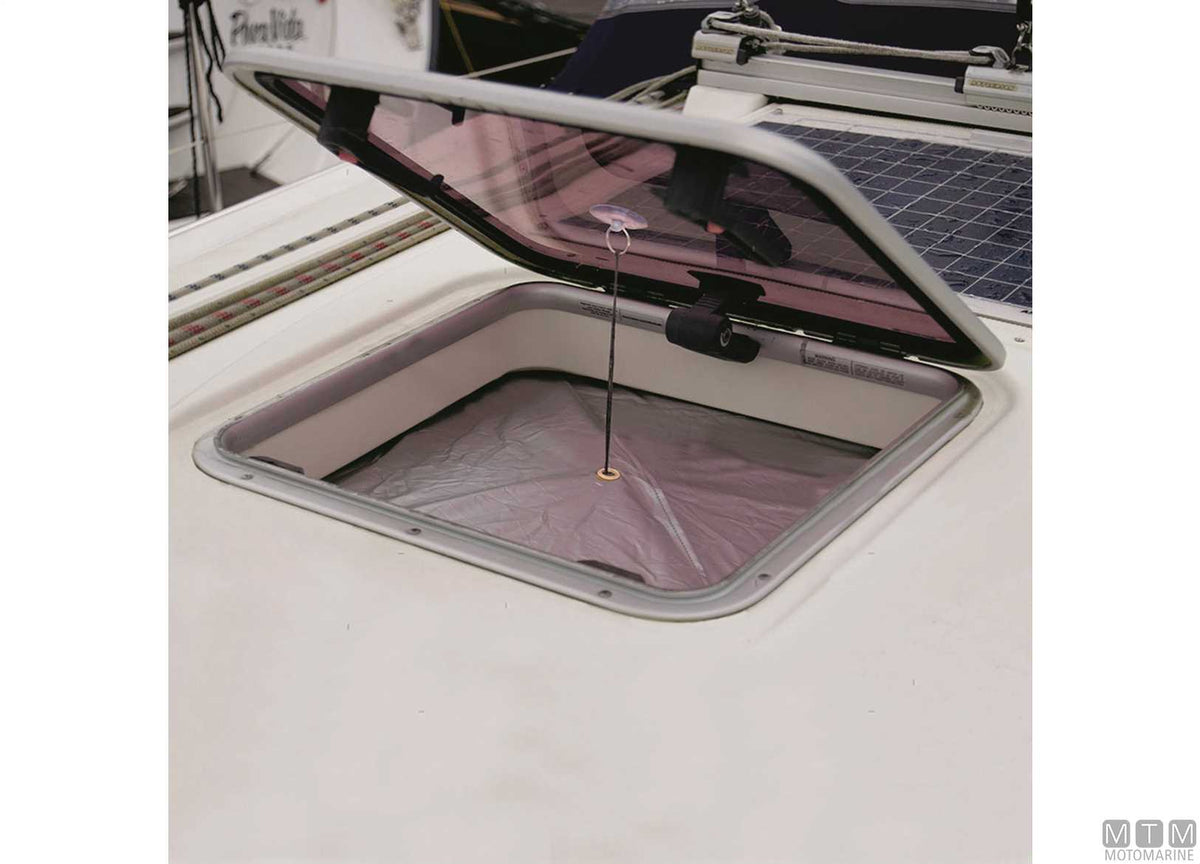 Water Line hatch blackout screen S - original photo Motomarine Srl