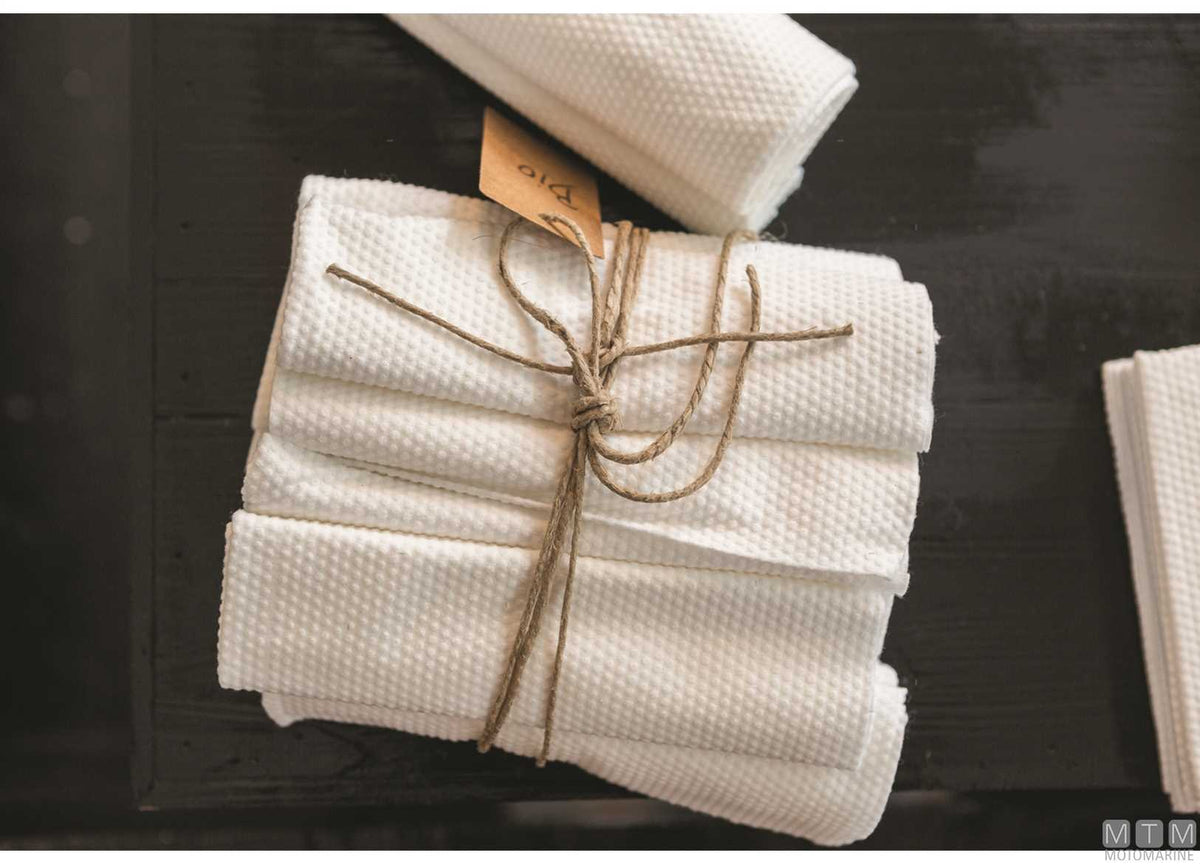 Disposable towels set - original photo Motomarine Srl